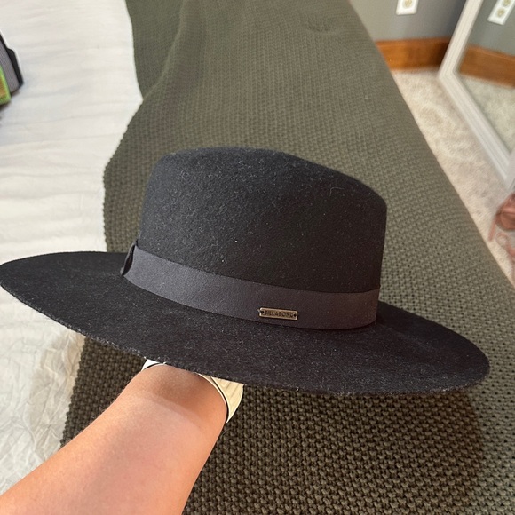 Billabong Classic Black Hat - Picture 1 of 3